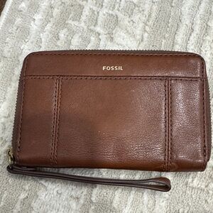 Fossil Rich Brown Leather Wristlet